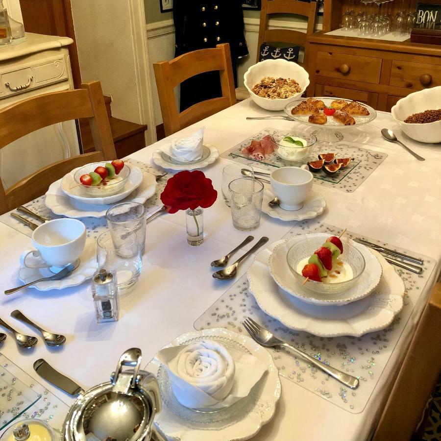 Bed and Breakfast Navy & Co Houesville Екстер'єр фото